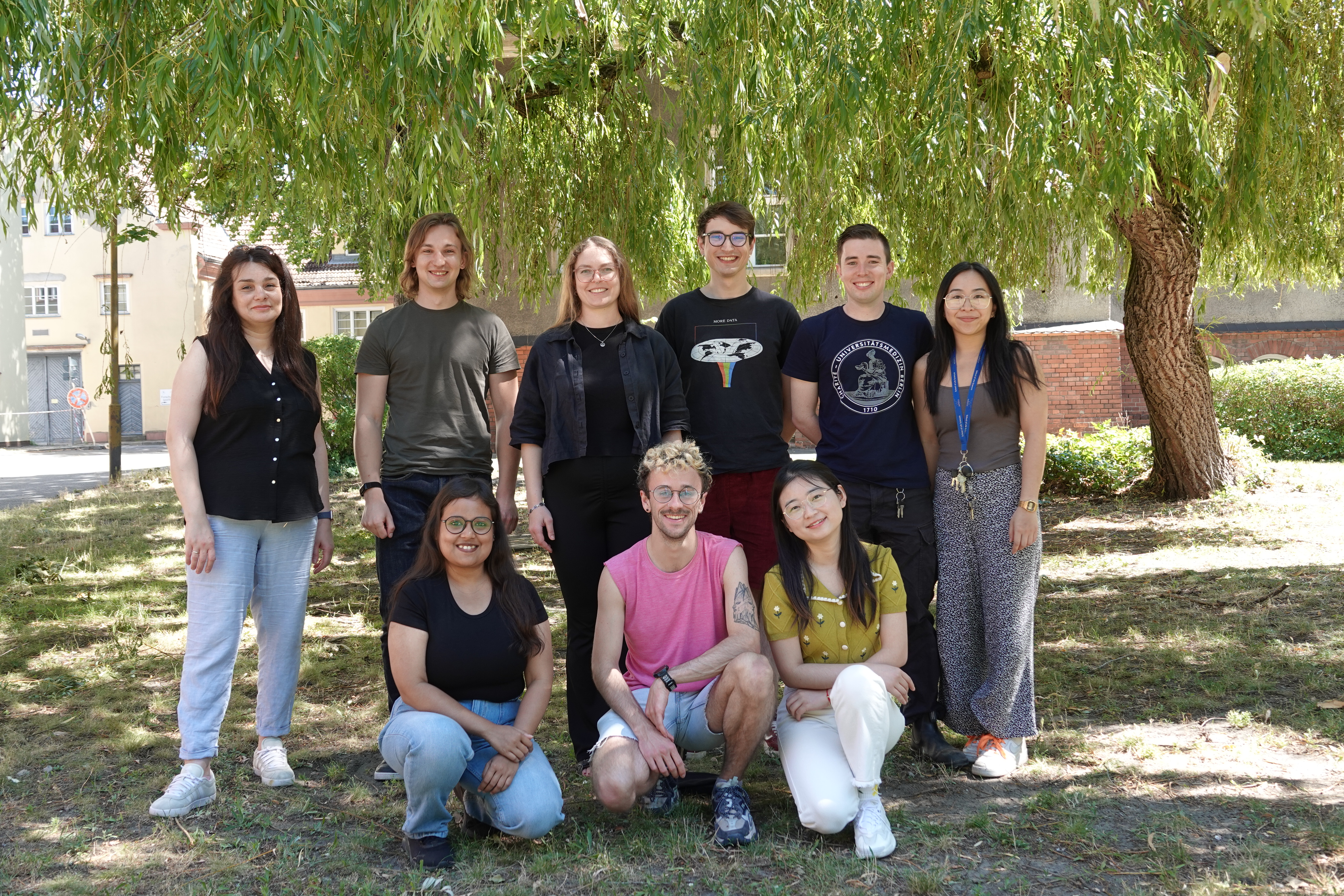 Naseri Lab group photo